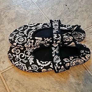 Women's water shoes (never worn)